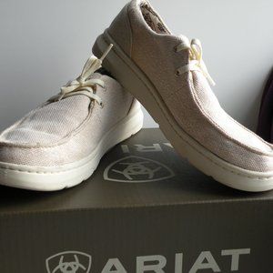 Ariat - 9.5W (fits like a 9W) - Hilo Style